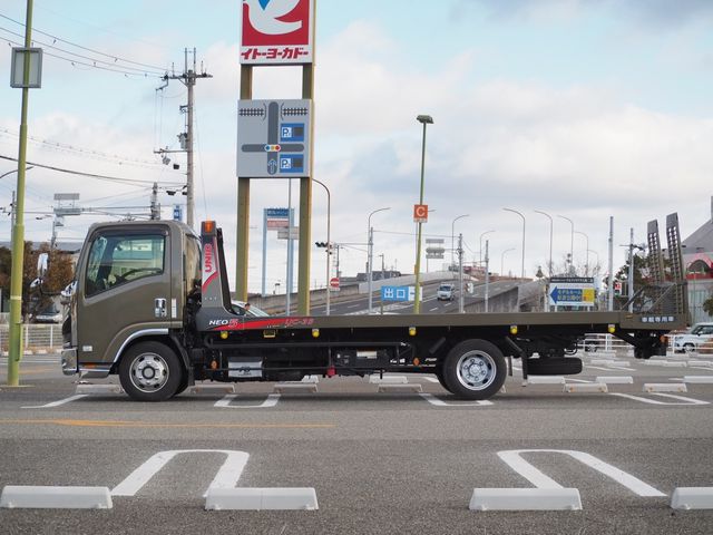 ISUZU ELF 2024 Image 31