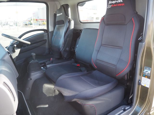 ISUZU ELF 2024 Image 31