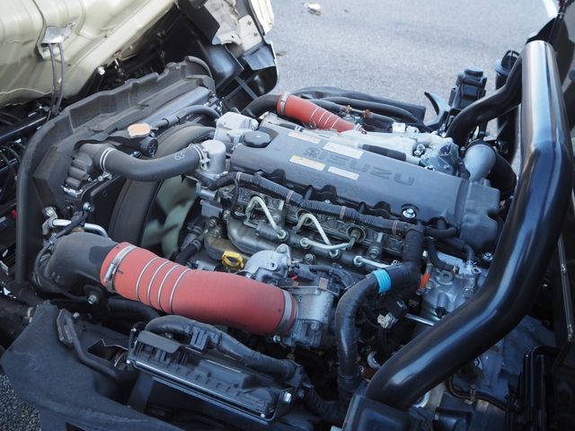 ISUZU ELF 2024 Image 31