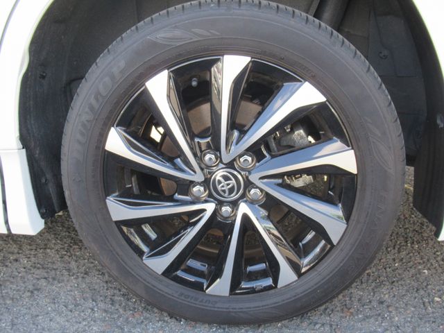 TOYOTA NOAH 2024 Image 31