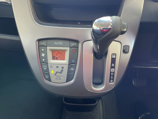 DAIHATSU MOVE CUSTOM 2014 Image 31