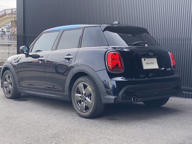 BMW MINI COOPER 5DOOR 2022 Image 31