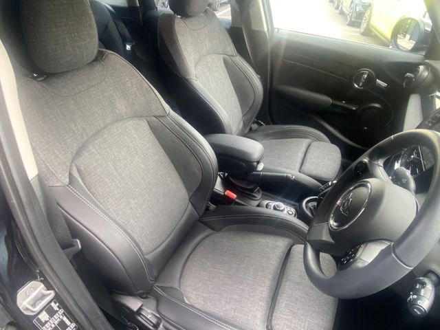 BMW MINI COOPER 5DOOR 2022 Image 31