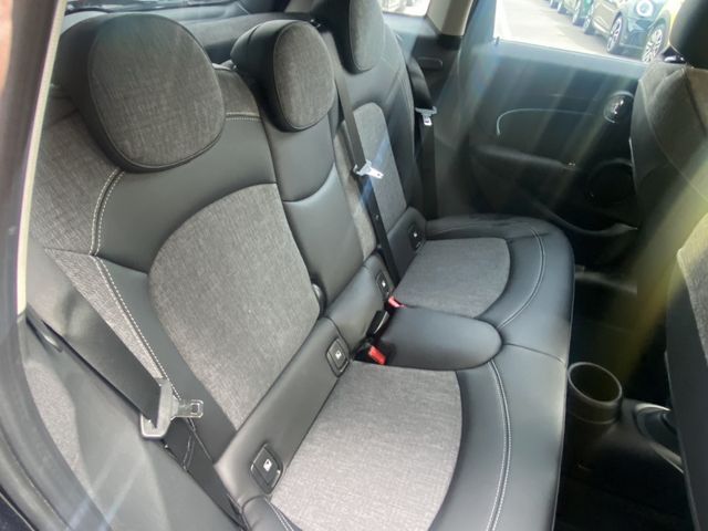BMW MINI COOPER 5DOOR 2022 Image 31