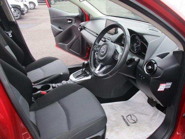 MAZDA DEMIO 2018 Image 31