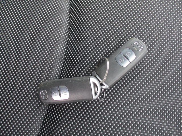 MAZDA DEMIO 2018 Image 31