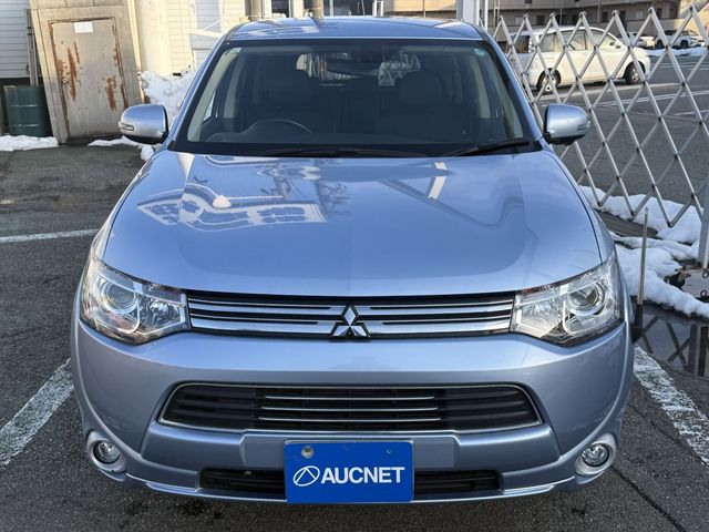 MITSUBISHI OUTLANDER PHEV 2013 Image 31
