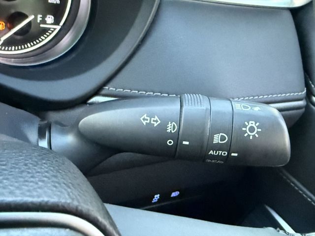 TOYOTA HARRIER 4WD 2021 Image 31