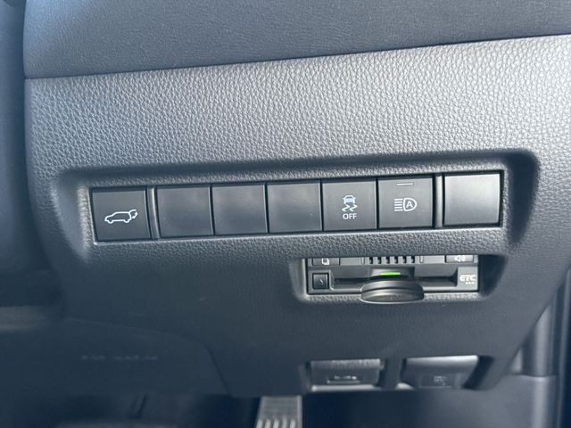 TOYOTA HARRIER 4WD 2021 Image 31