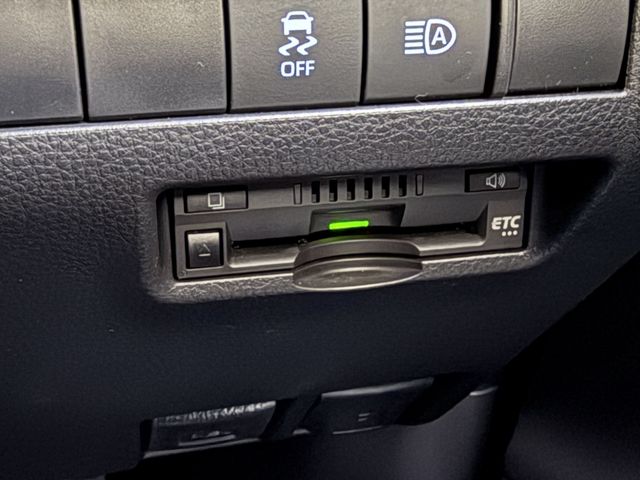 TOYOTA HARRIER 4WD 2021 Image 31