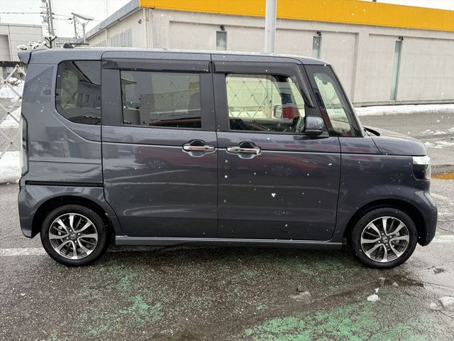 HONDA N BOX CUSTOM 2023 Image 31