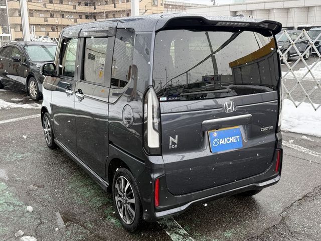 HONDA N BOX CUSTOM 2023 Image 31