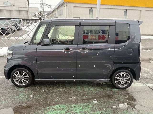 HONDA N BOX CUSTOM 2023 Image 31