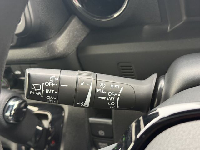 HONDA N BOX CUSTOM 2023 Image 31