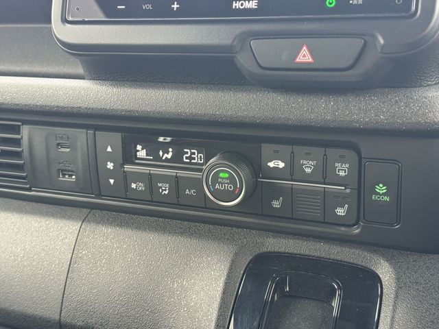 HONDA N BOX CUSTOM 2023 Image 31