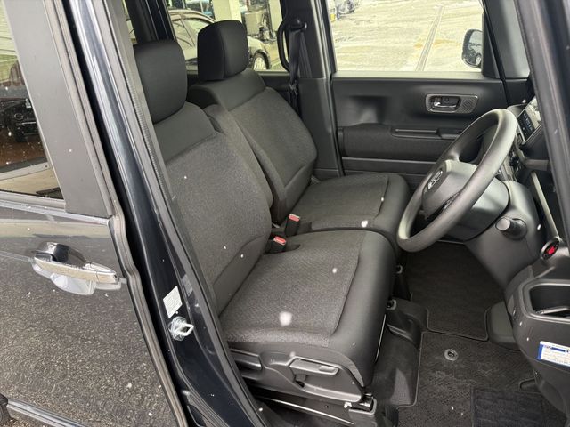 HONDA N BOX CUSTOM 2023 Image 31