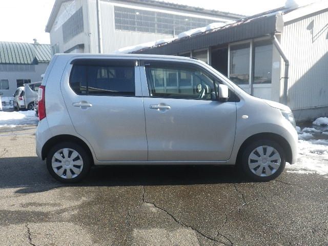 SUZUKI WAGON R 2015 Image 31