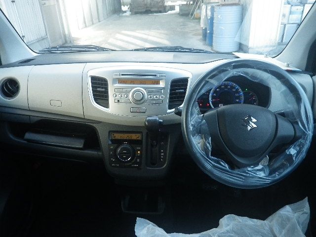 SUZUKI WAGON R 2015 Image 31