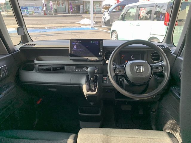 HONDA N BOX CUSTOM 2023 Image 31