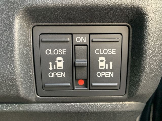 HONDA N BOX CUSTOM 2023 Image 31