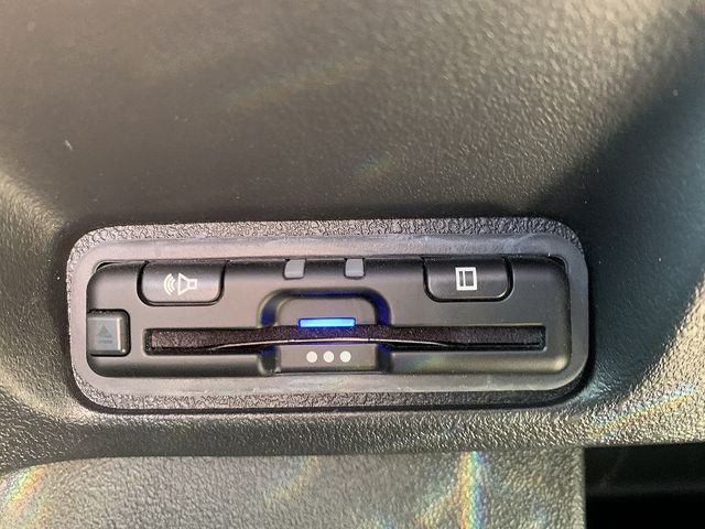 HONDA N BOX CUSTOM 2023 Image 31