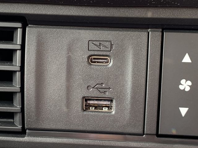 HONDA N BOX CUSTOM 2023 Image 31