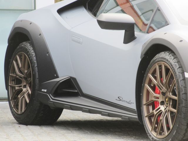 LAMBORGHINI HURACAN 2024 Image 31