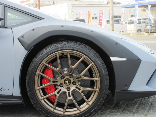 LAMBORGHINI HURACAN 2024 Image 31