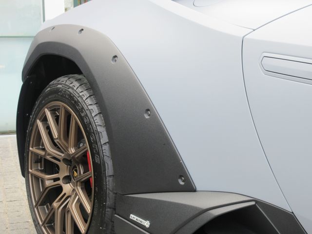 LAMBORGHINI HURACAN 2024 Image 31