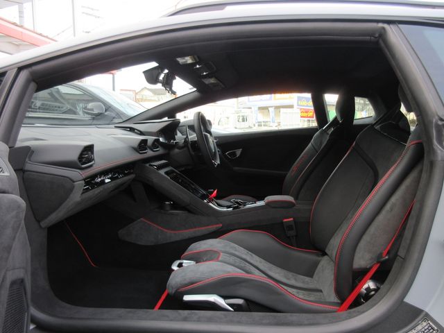 LAMBORGHINI HURACAN 2024 Image 31