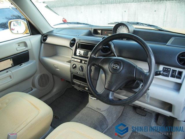 TOYOTA BB OPENDECK 2001 Image 31