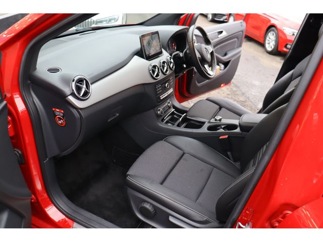 MERCEDES BENZ B CLAS 2018 Image 31