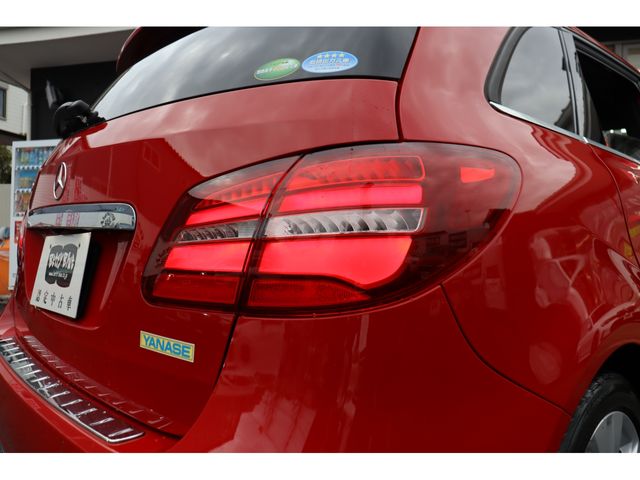 MERCEDES BENZ B CLAS 2018 Image 31