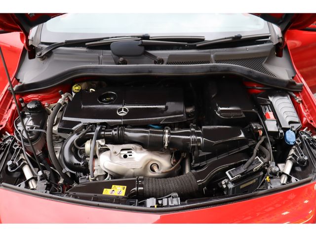 MERCEDES BENZ B CLAS 2018 Image 31