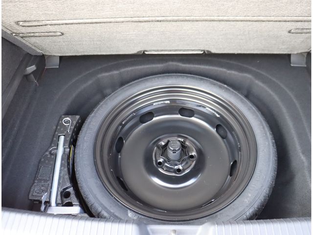 VOLKSWAGEN GOLF 2022 Image 31