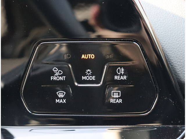 VOLKSWAGEN GOLF 2022 Image 31