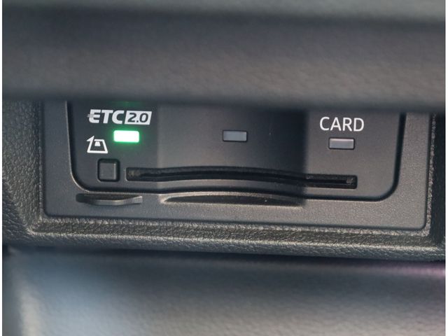 VOLKSWAGEN GOLF 2022 Image 31