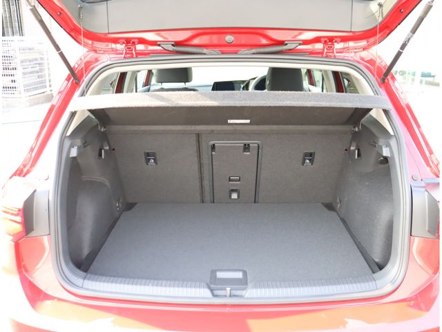 VOLKSWAGEN GOLF 2022 Image 31