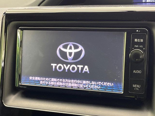 TOYOTA VOXY 2014 Image 31