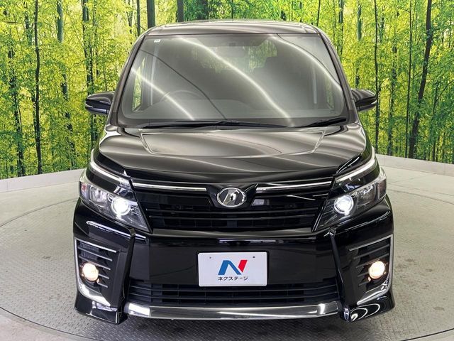 TOYOTA VOXY 2014 Image 31