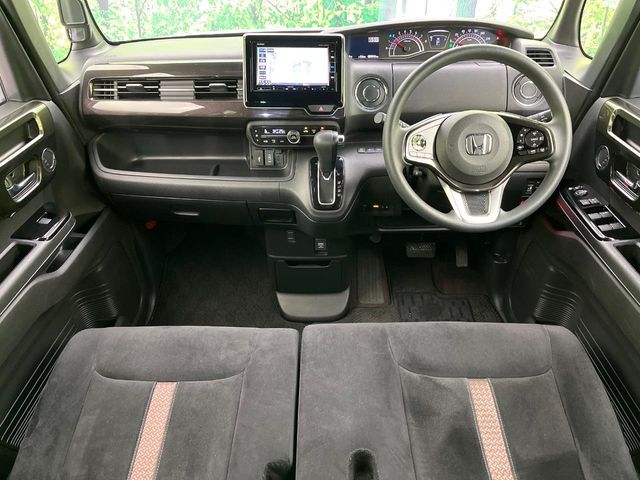 HONDA N BOX 2018 Image 31