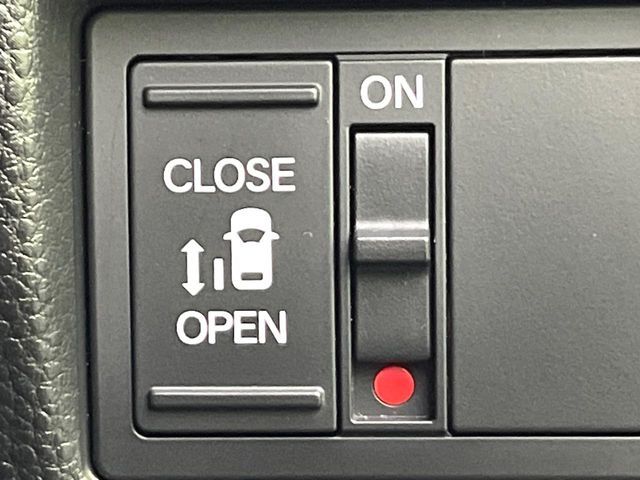 HONDA N BOX 2018 Image 31