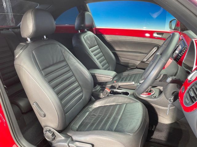 VOLKSWAGEN THE BEETL 2015 Image 31