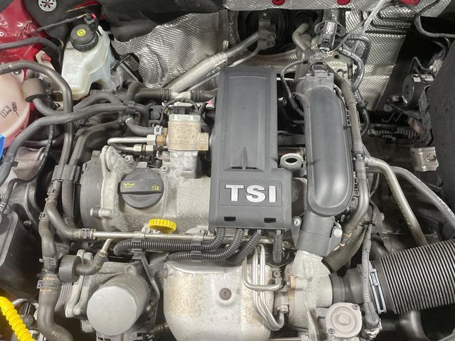 VOLKSWAGEN THE BEETL 2015 Image 31