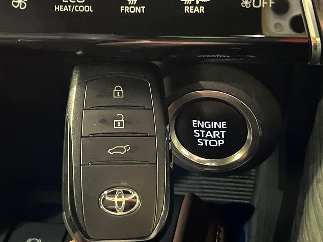 TOYOTA HARRIER 2WD 2024 Image 31