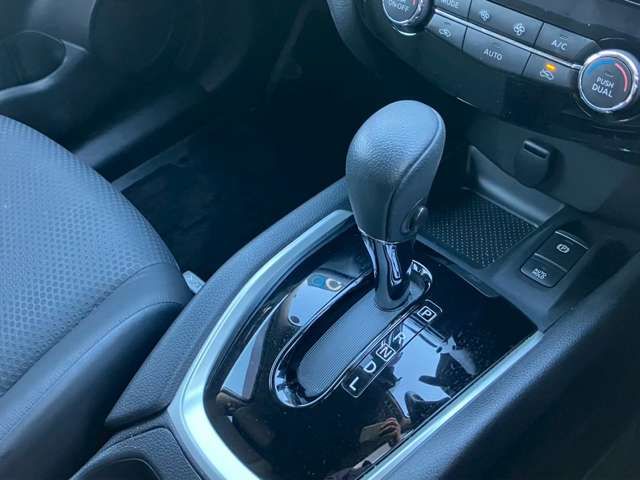 NISSAN X-TRAIL 4WD 2018 Image 31