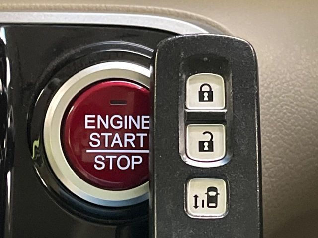 HONDA N BOX 2013 Image 31