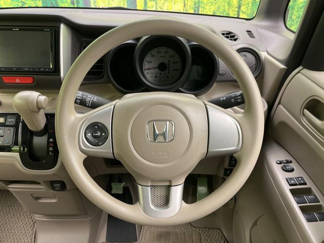 HONDA N BOX 2013 Image 31