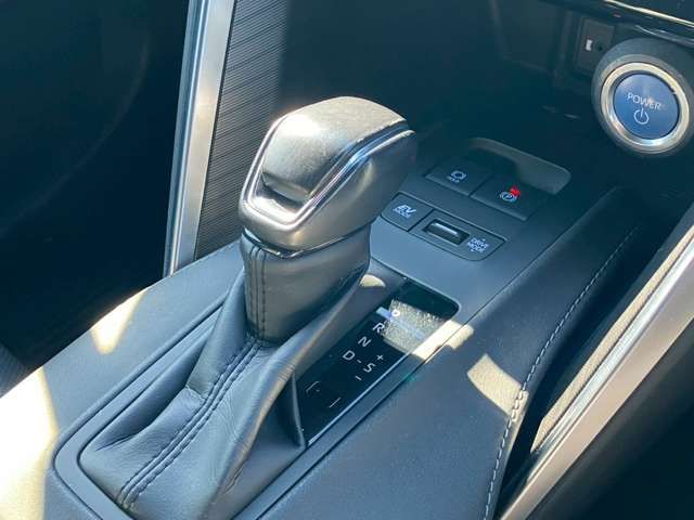 TOYOTA HARRIER HYBRID 2021 Image 31