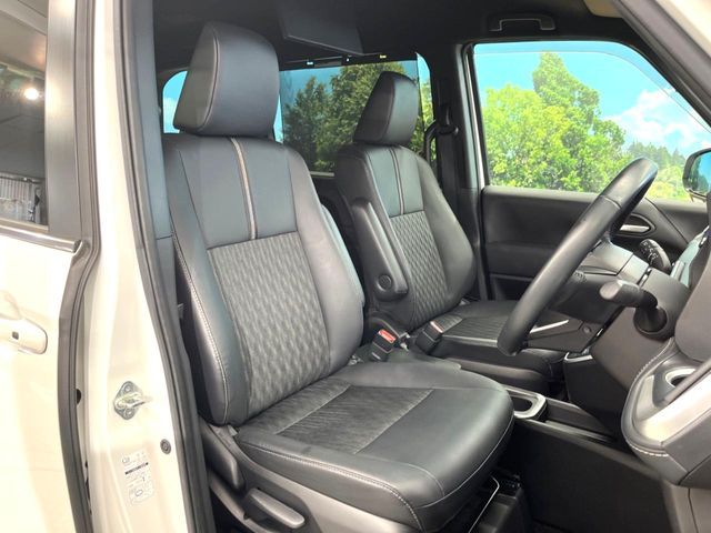 TOYOTA NOAH HYBRID 2023 Image 31